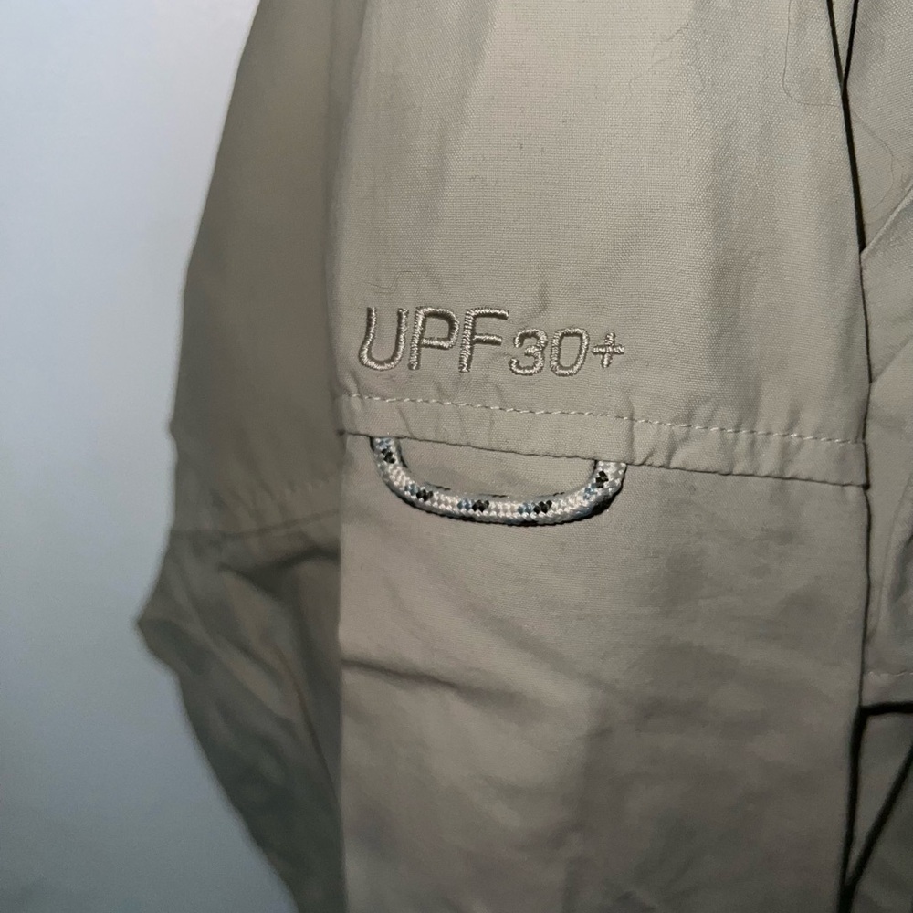 Sun-Protection Columbia Performance Fishing Gear UPF30+ Breathable Outdoor Shirt - Picture 5 of 9